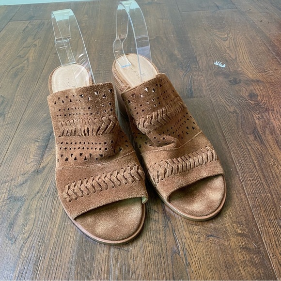 Caslon Brown Suede Maggie Slides Sandals Mules With Geometric Cutouts SZ 9.5 - Picture 10 of 10